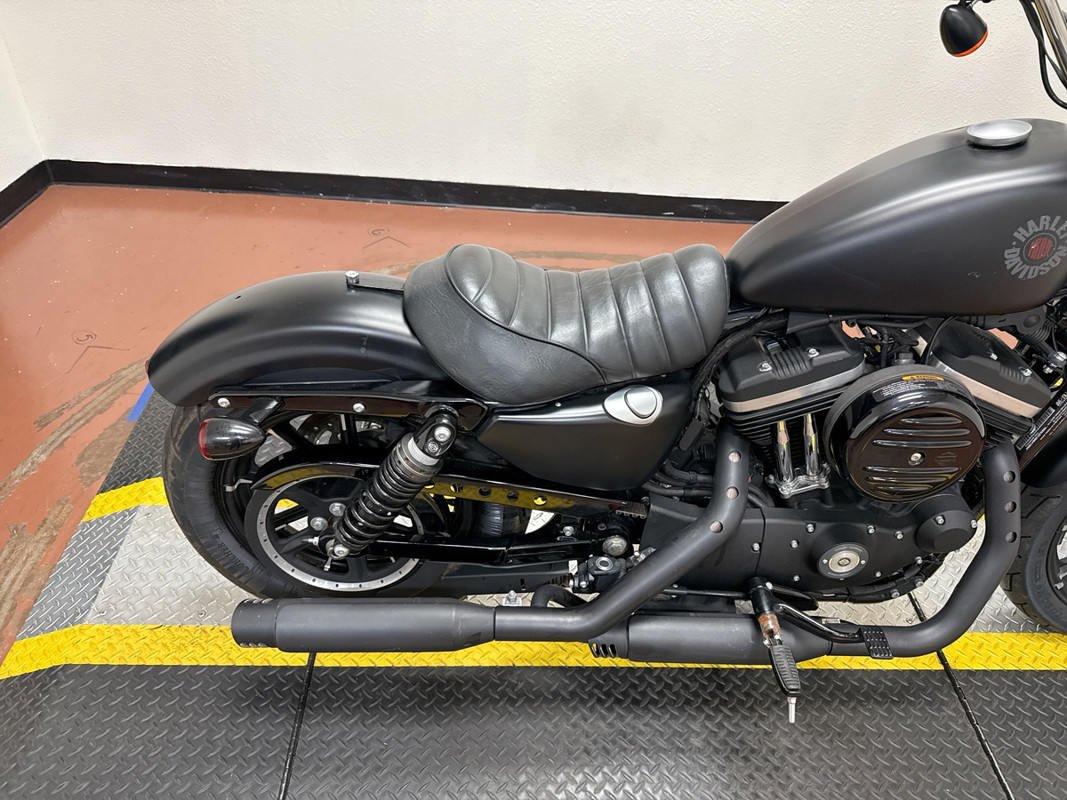 Iron 883®