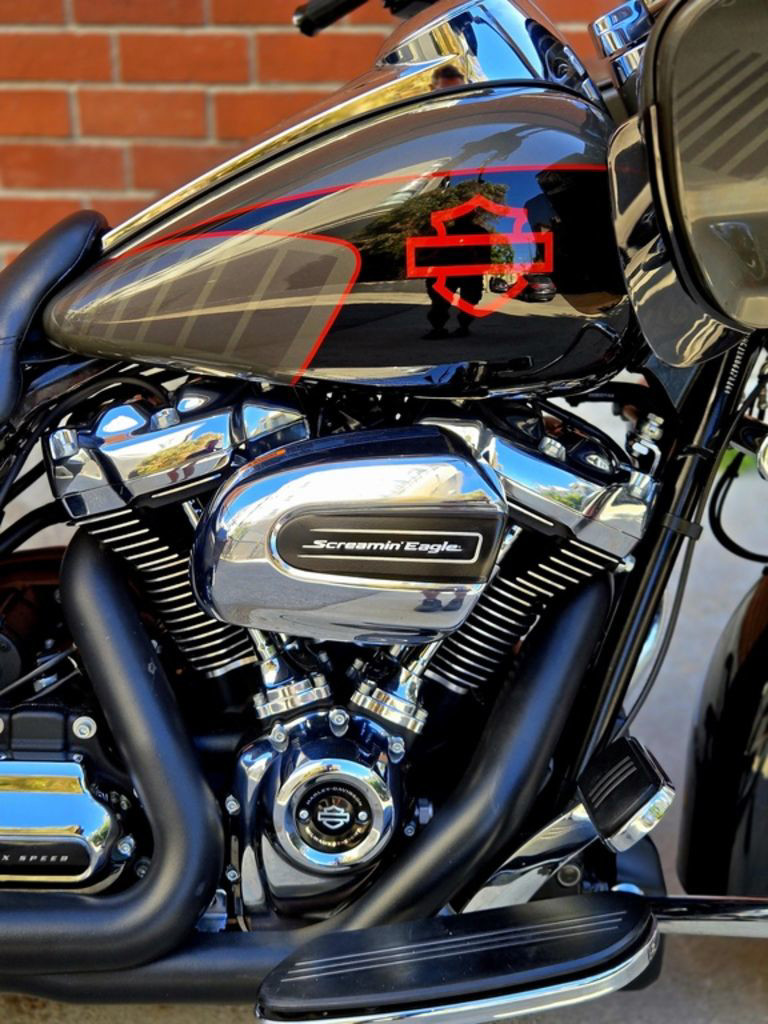 Road Glide®