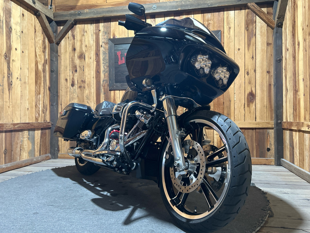 Road Glide®