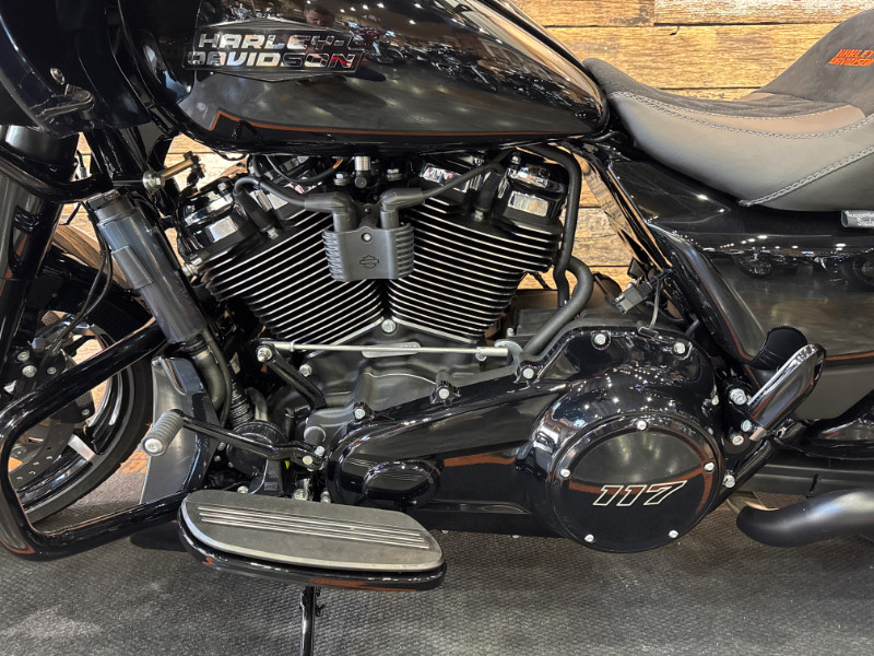 Road Glide®
