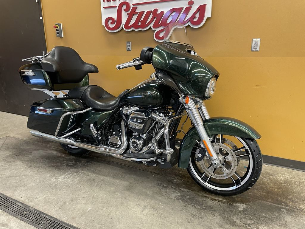 Street Glide®