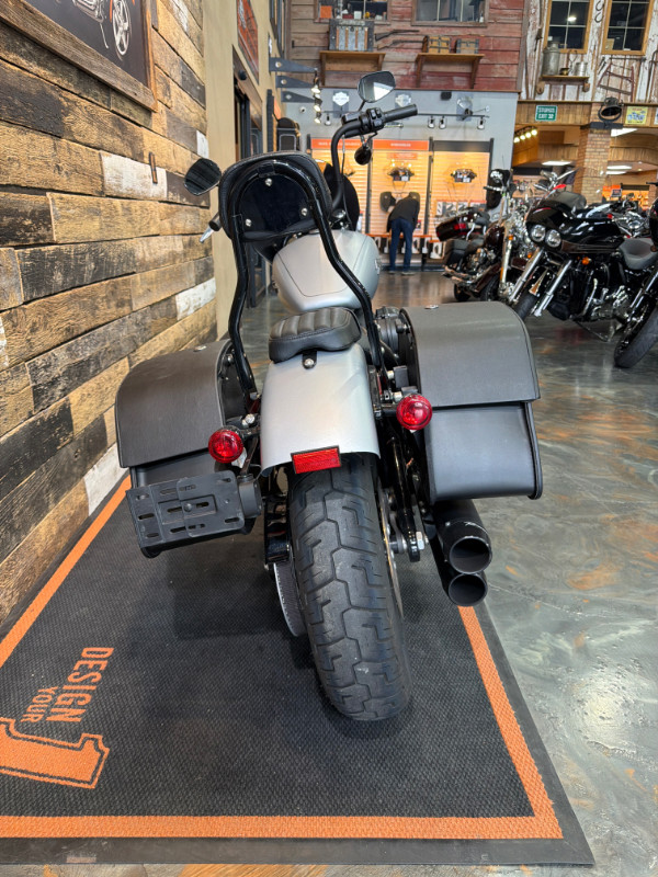 Street Bob®