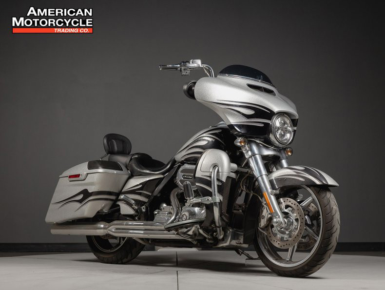 CVO® Street Glide®
