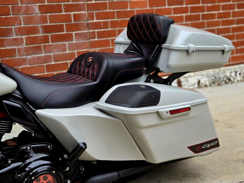 CVO® Road Glide®