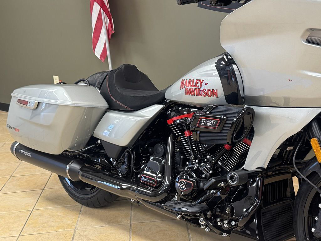 CVO® Road Glide® ST