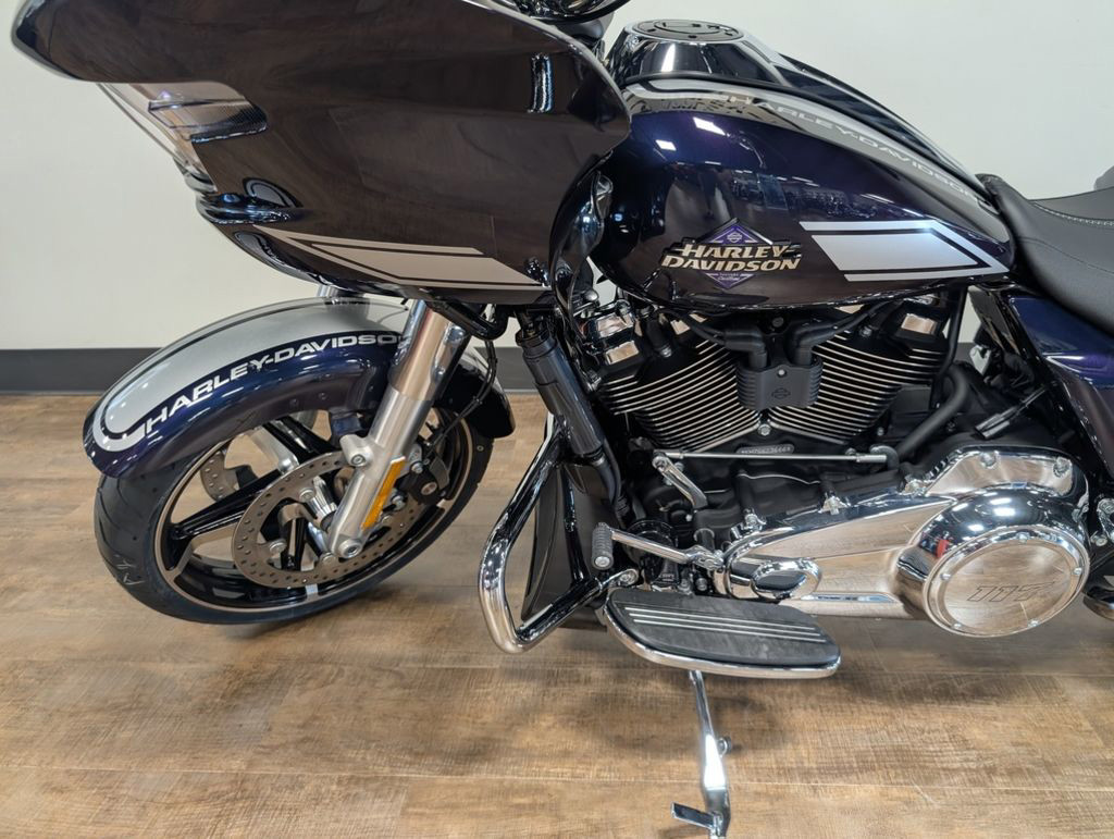 Road Glide®
