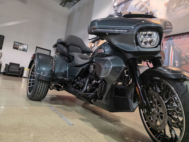 Street Glide® 3 Limited