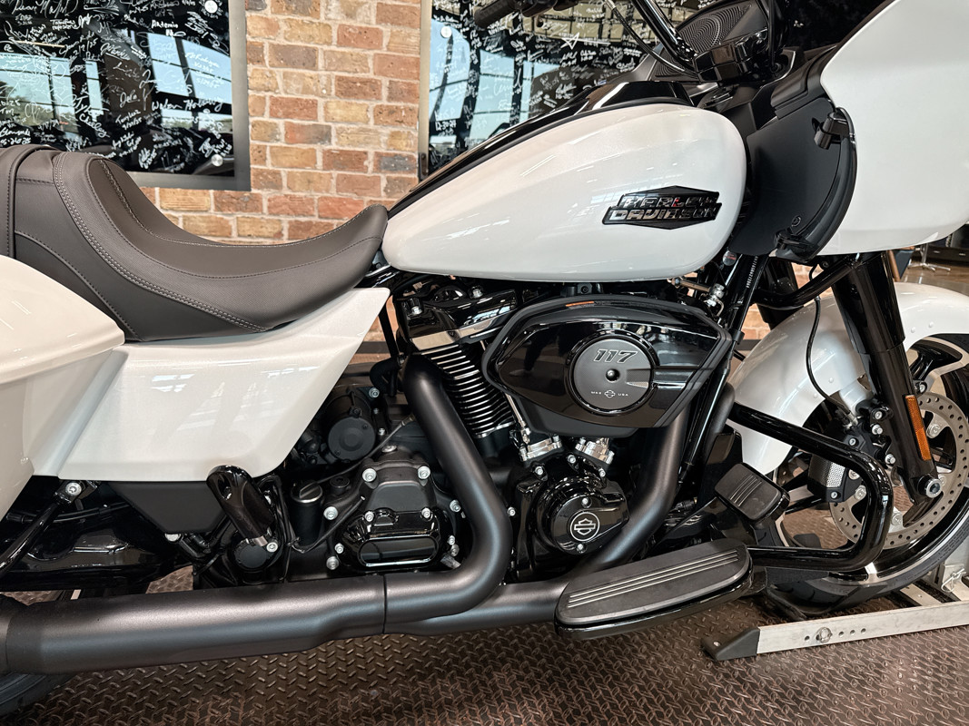 Road Glide®