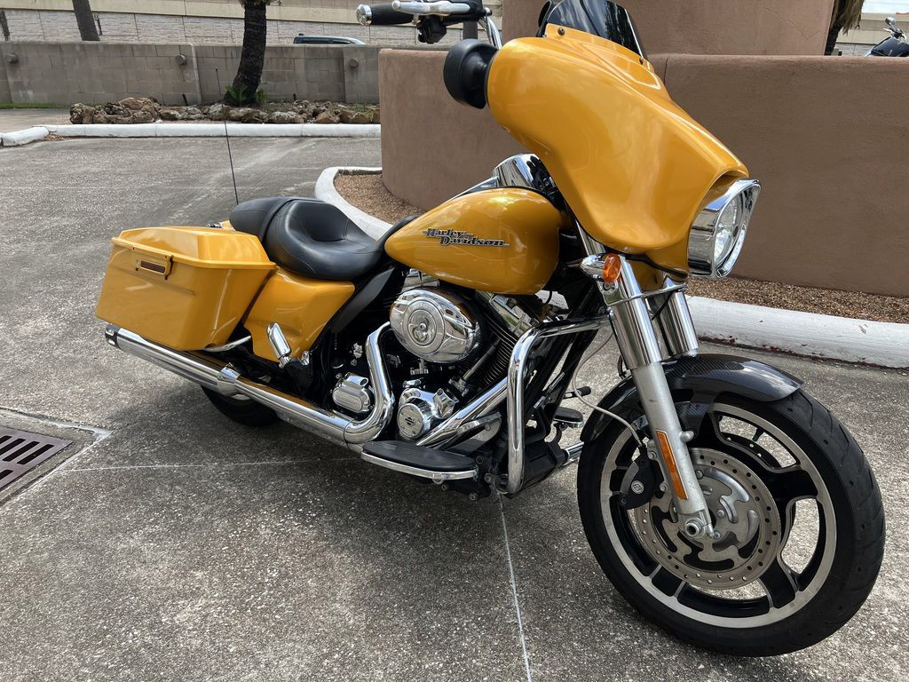 Street Glide®