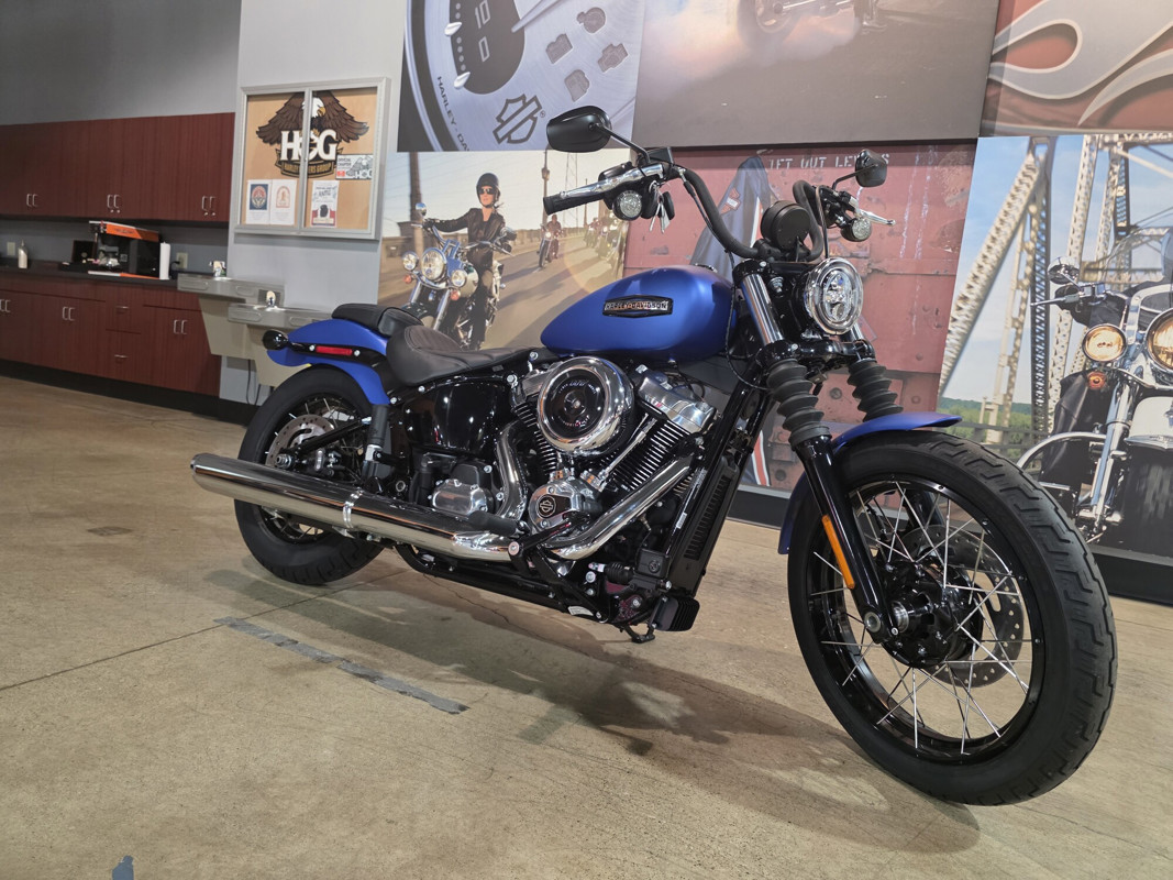 Street Bob®