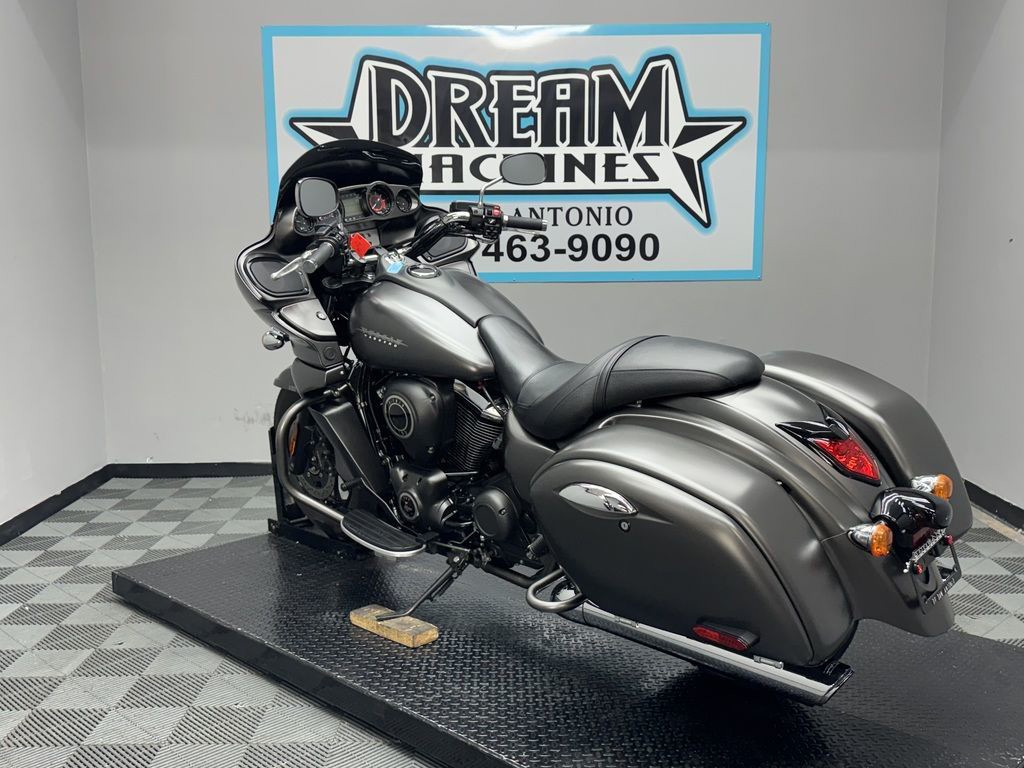 Vulcan 1700 Vaquero ABS