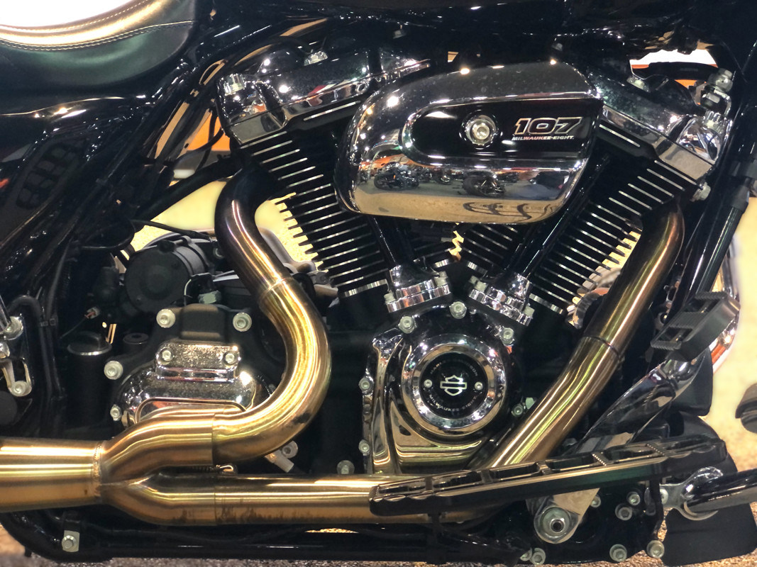 Road Glide®