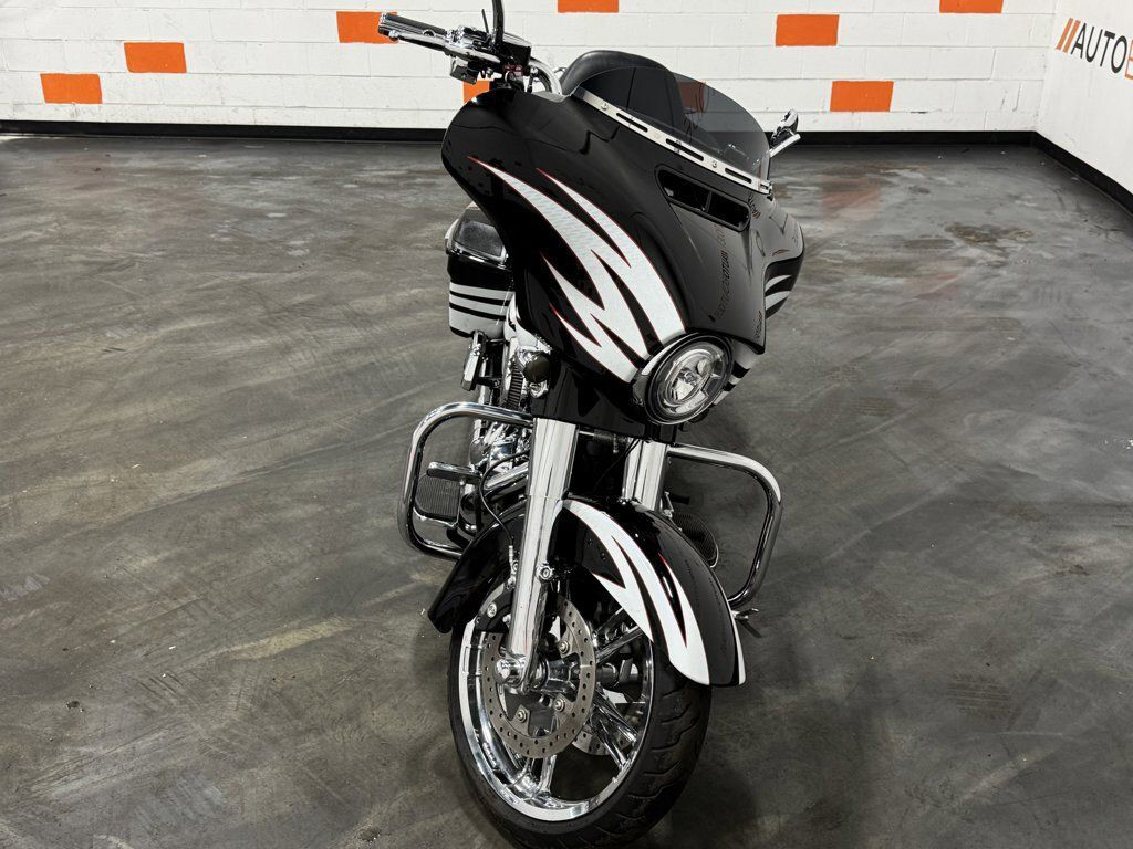 Street Glide® Special