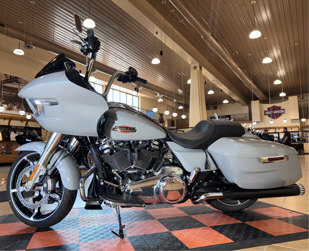 Road Glide®