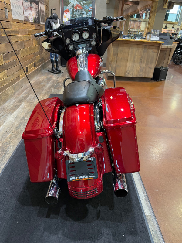 Street Glide®