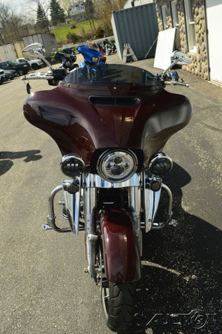 Street Glide®