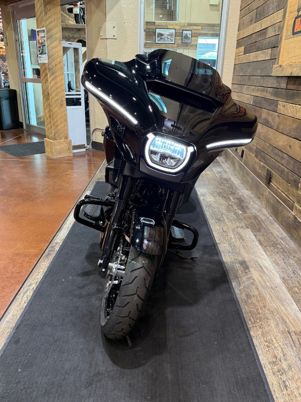 Street Glide®