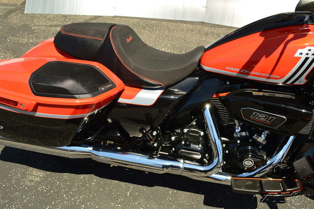 CVO® Road Glide®