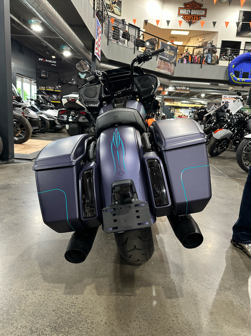 Road Glide®