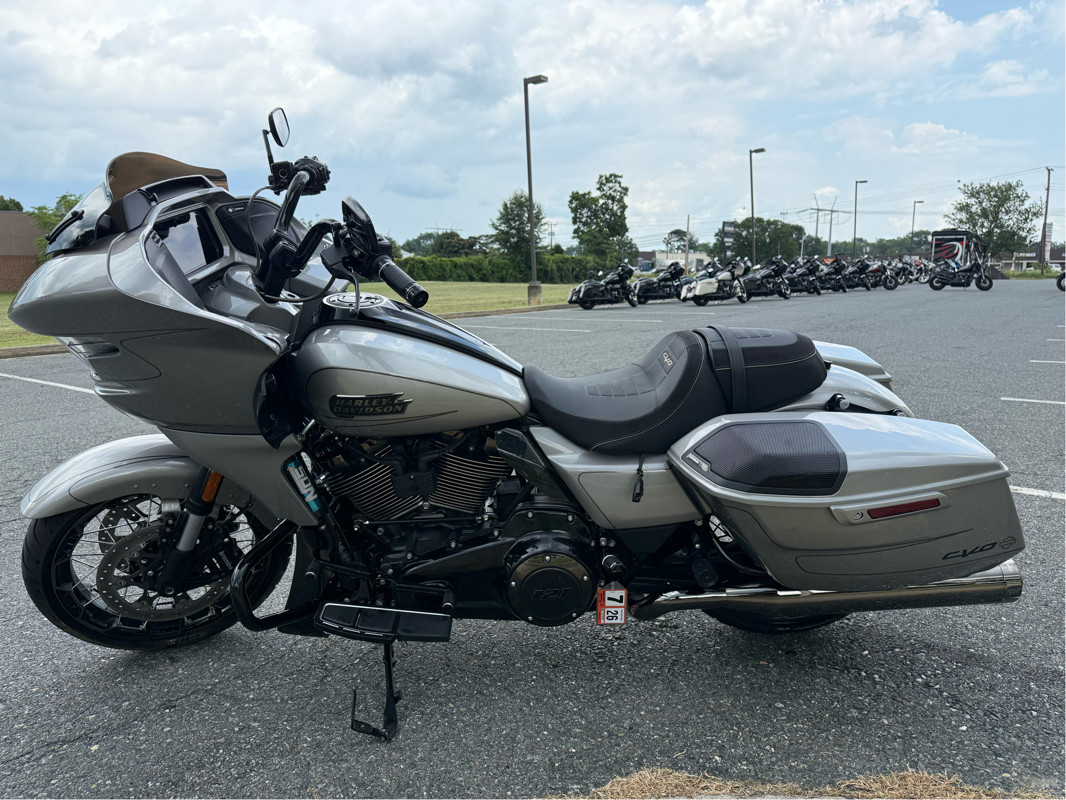 CVO® Road Glide®