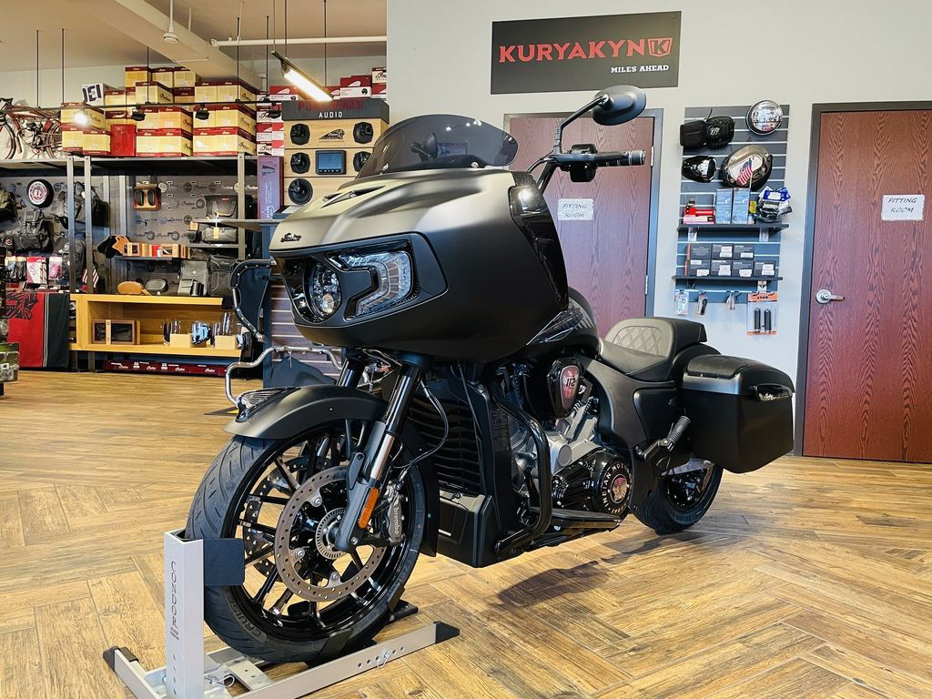 Challenger Dark Horse 112