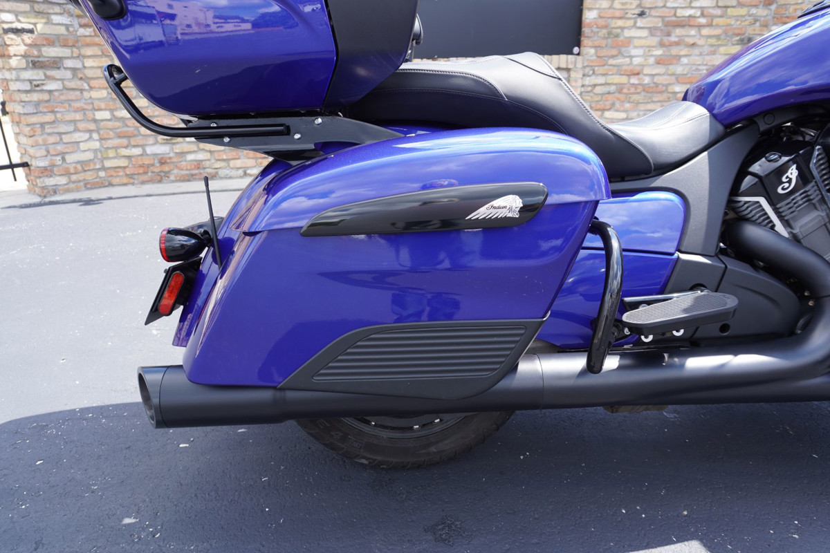 Pursuit Dark Horse Premium Package