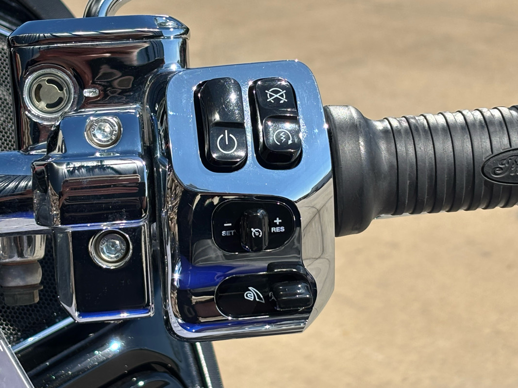 Pursuit Limited Premium Package