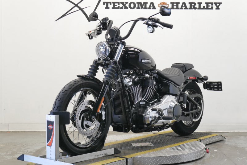 Street Bob®
