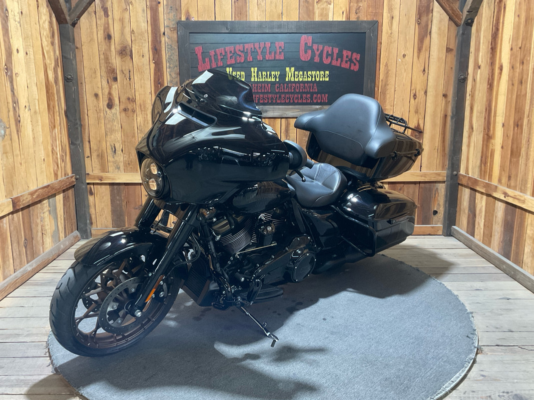 Street Glide® ST