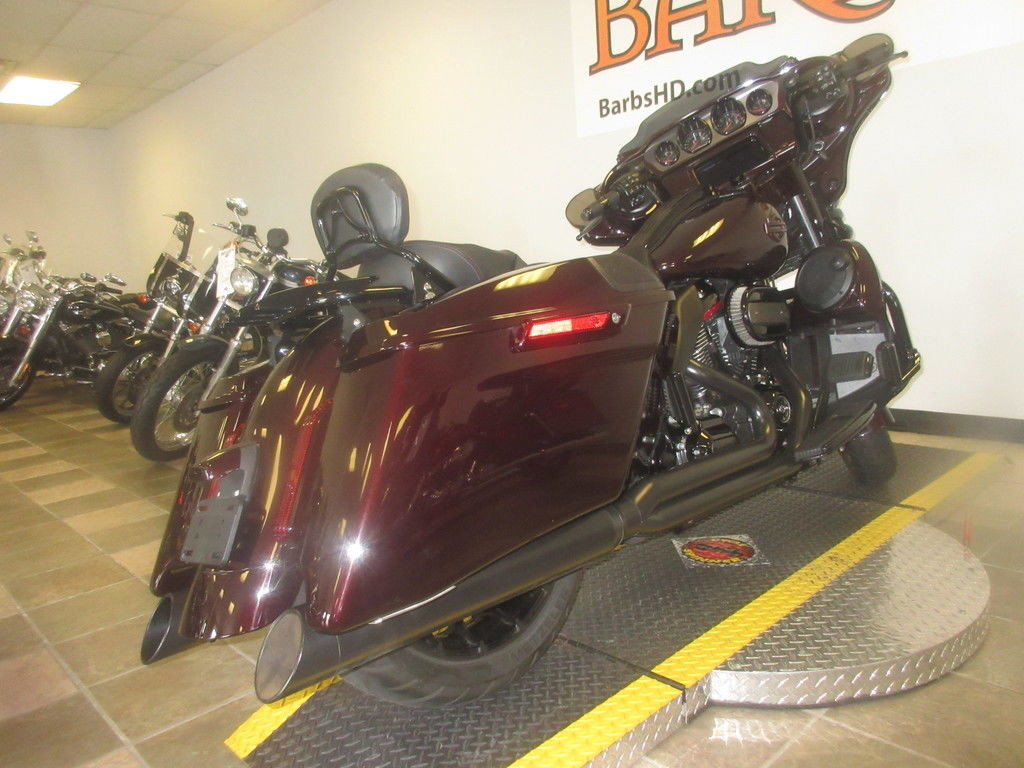 CVO® Street Glide®