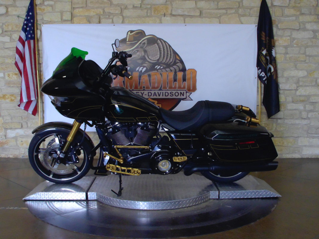 Road Glide®