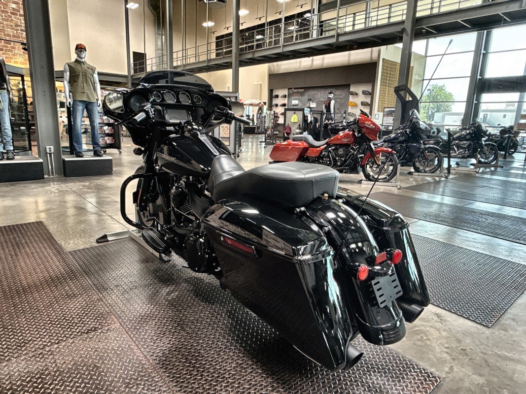 Street Glide® Special