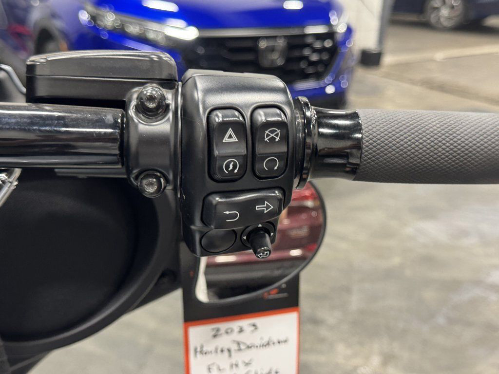 Street Glide®