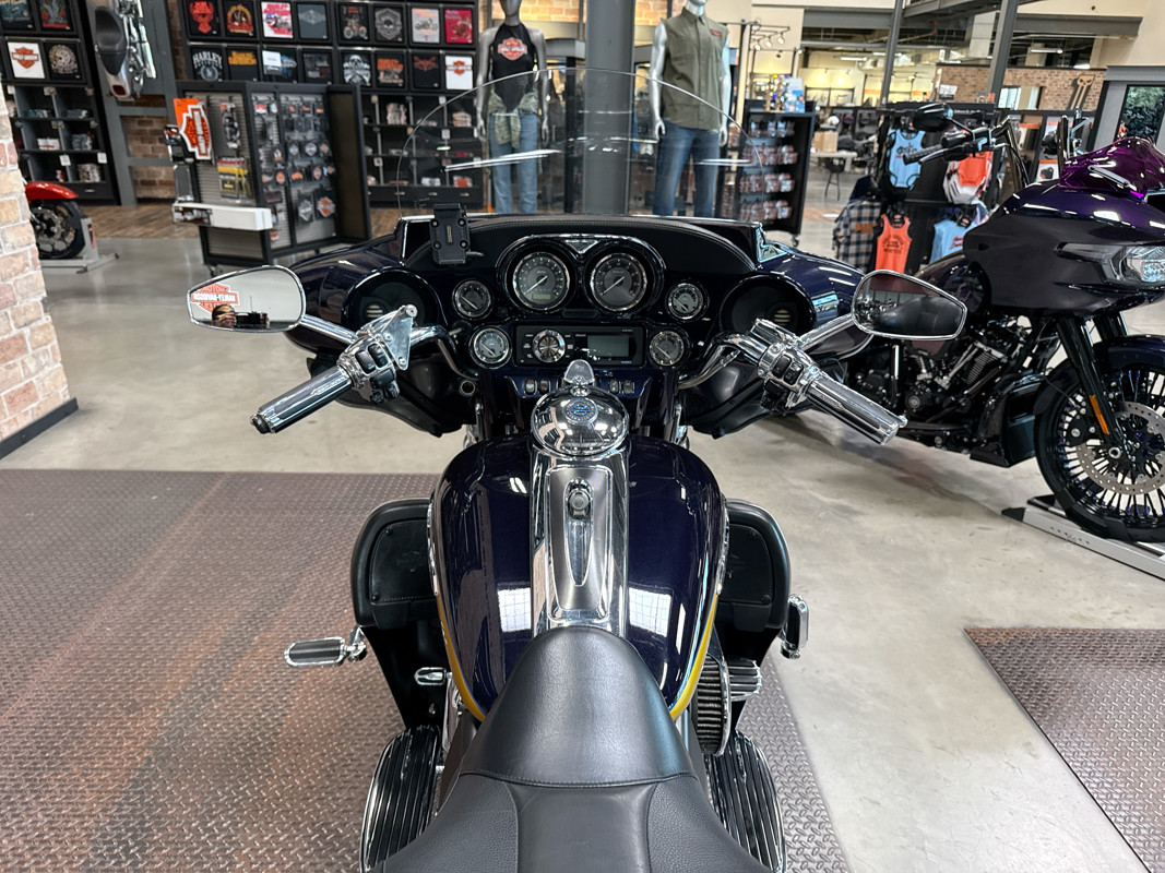 CVO® Ultra Classic® Electra Glide®