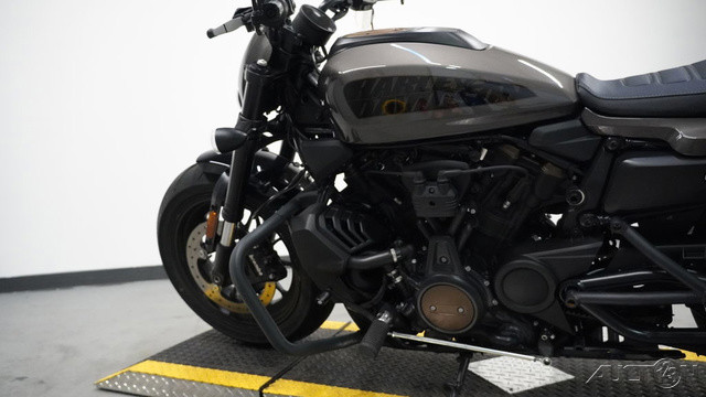 Sportster® S