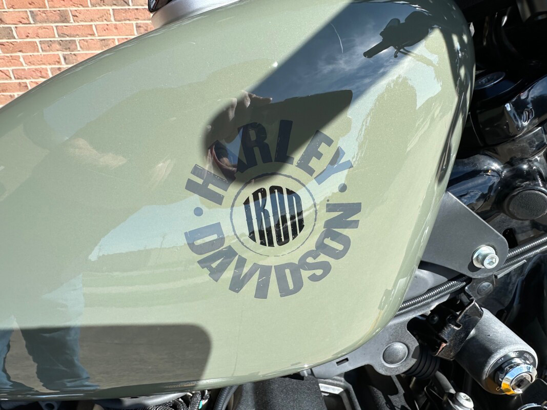 Iron 883®