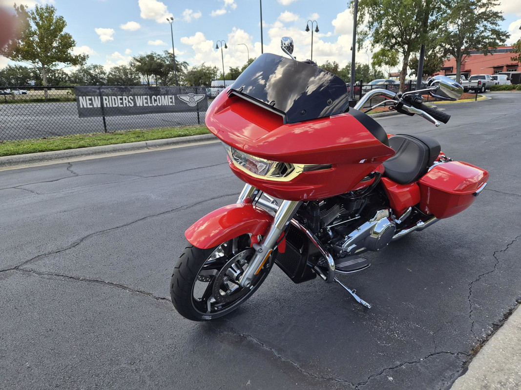 Road Glide®