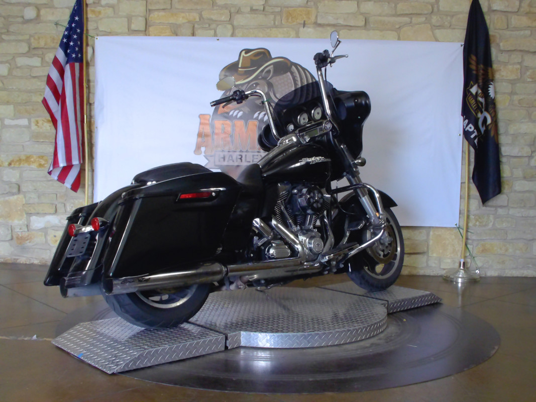 Street Glide®