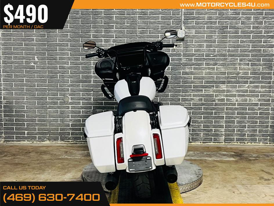 Road Glide®