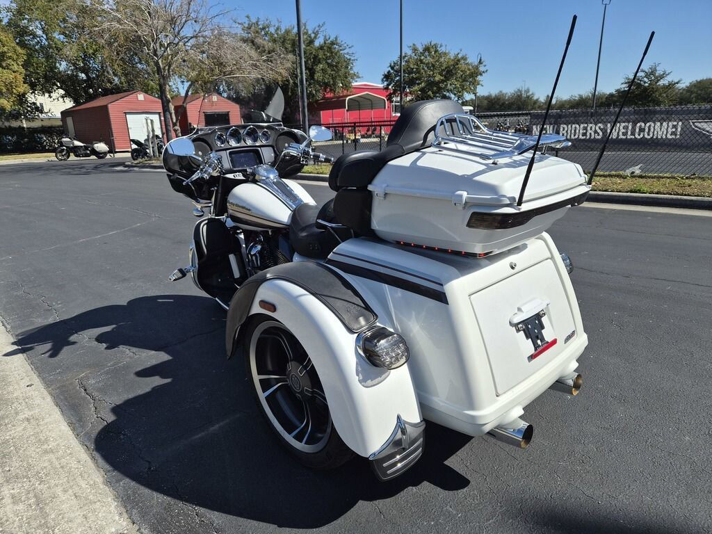 CVO Tri Glide® Ultra