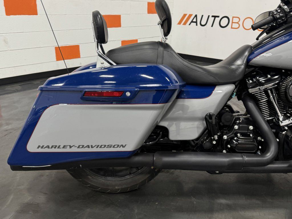 Street Glide®