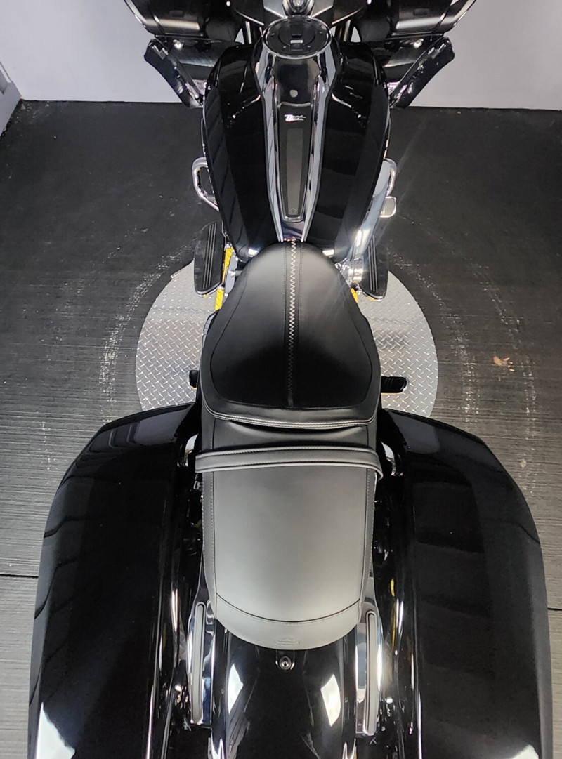 Road Glide®