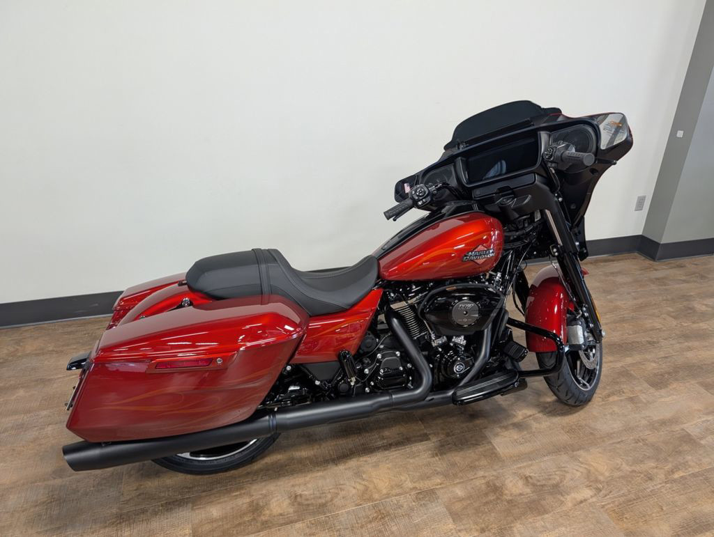 Street Glide®