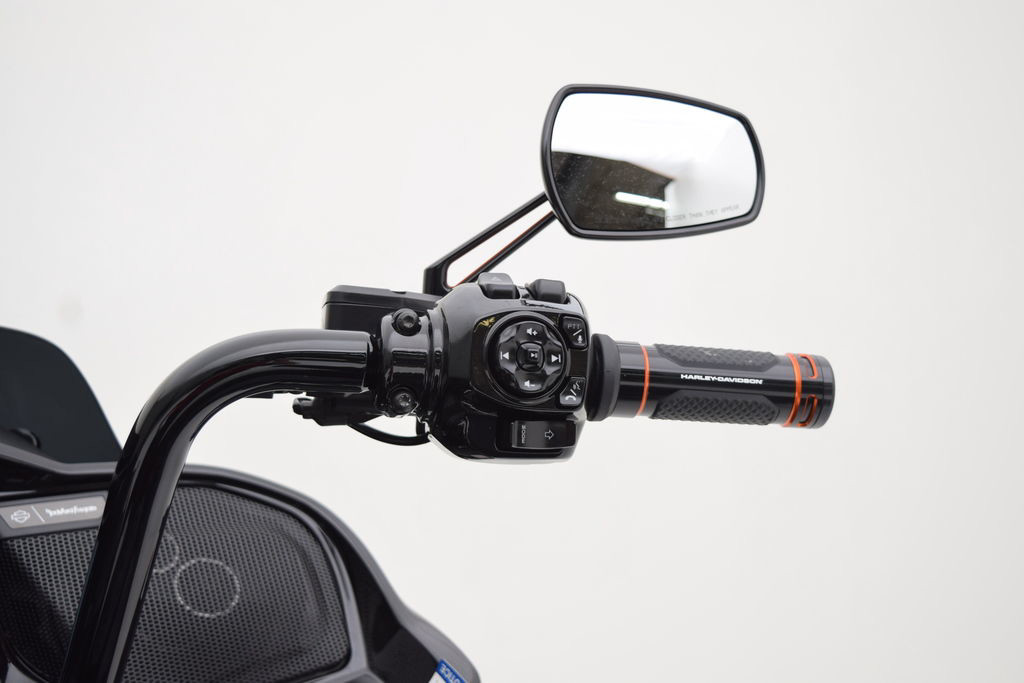 CVO® Road Glide®