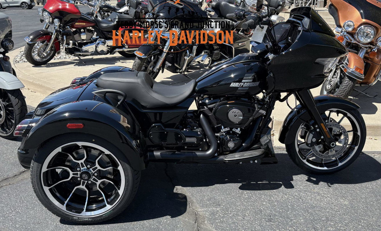Road Glide® 3