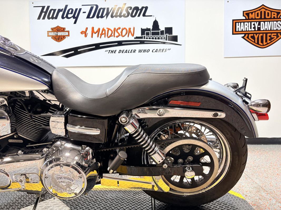 Dyna® Super Glide Custom
