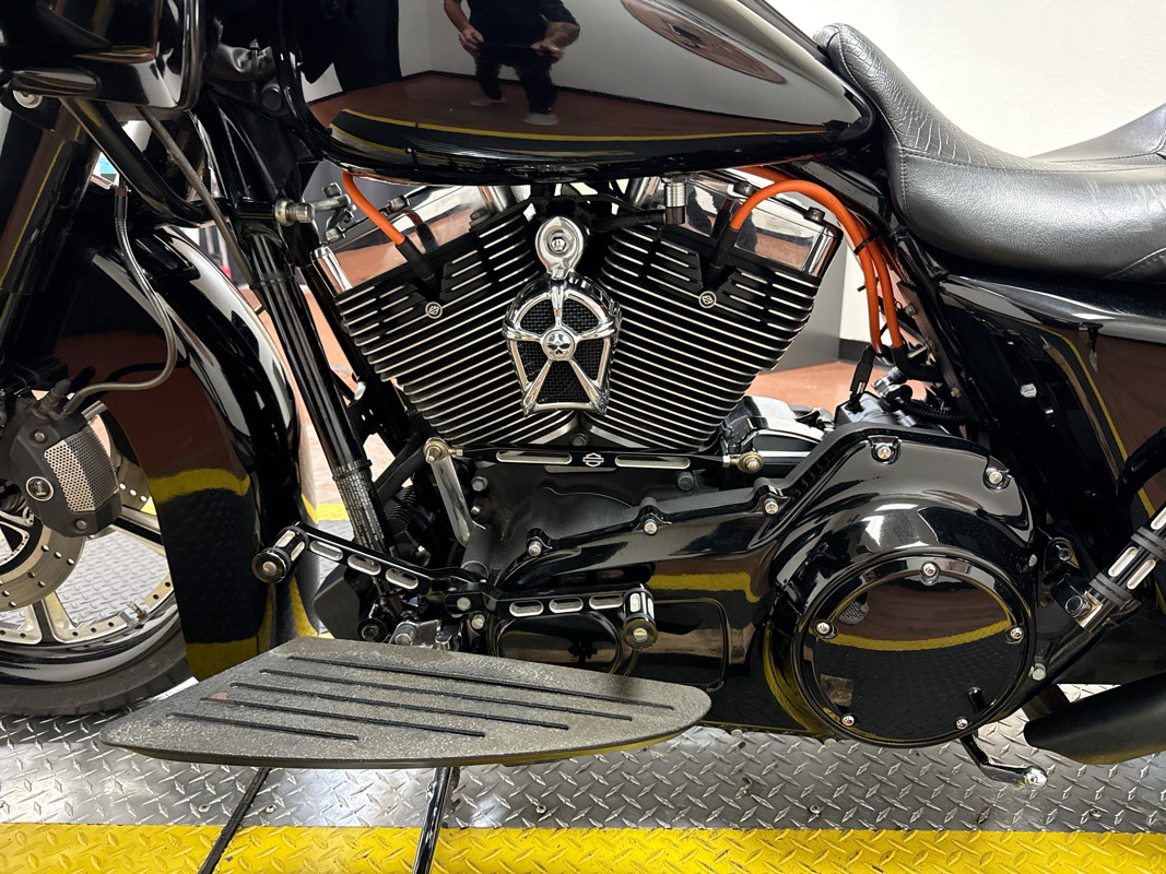 Road Glide® Custom