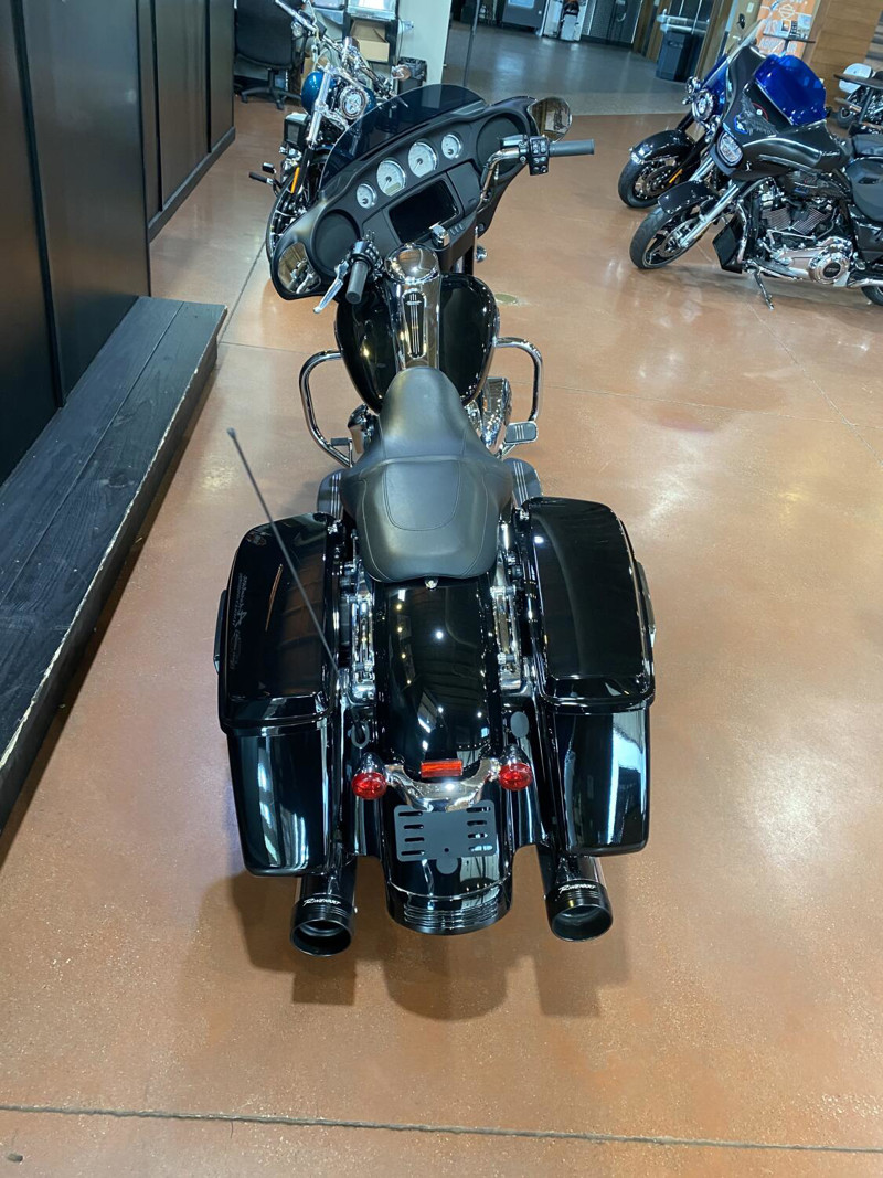 Street Glide®