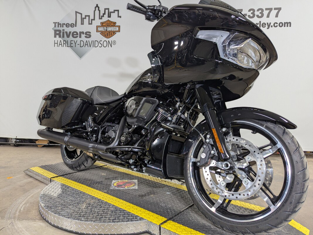 Road Glide®