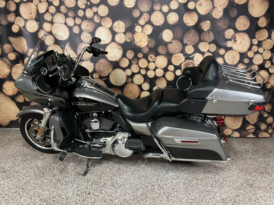 Road Glide® Ultra